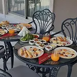 Hotel Marina Bay 3*