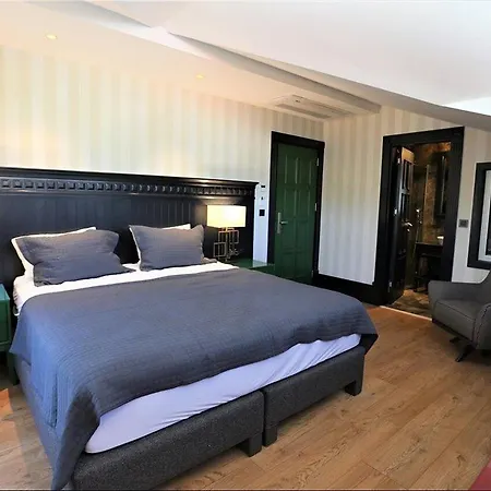 Marina Bay 酒店 3*