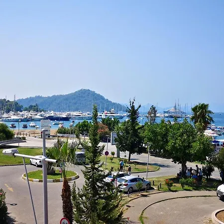 Отель Marina Bay
