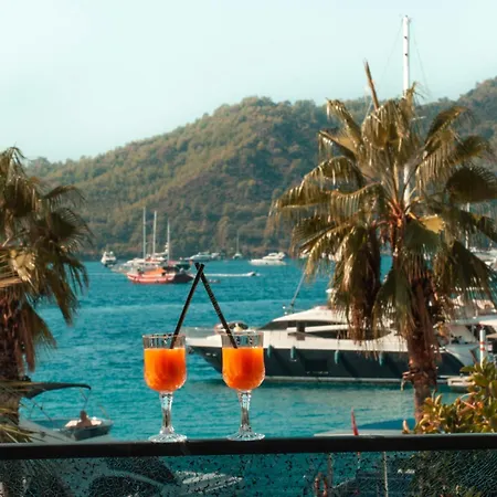 Szálloda Marina Bay 3*