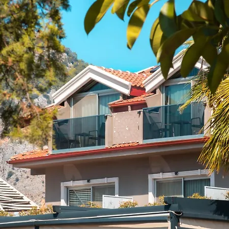 Szálloda Marina Bay 3*