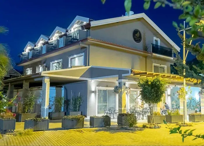 Marina Bay Szálloda 3*