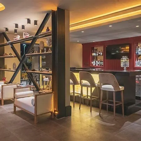 Marina Bay Otel