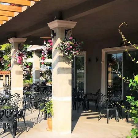 Marina Bay فندق 3*