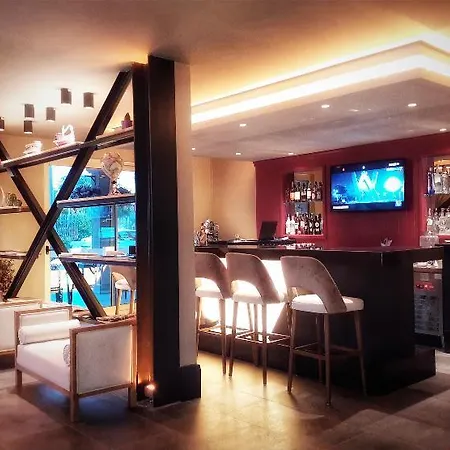 ホテル Marina Bay 3*